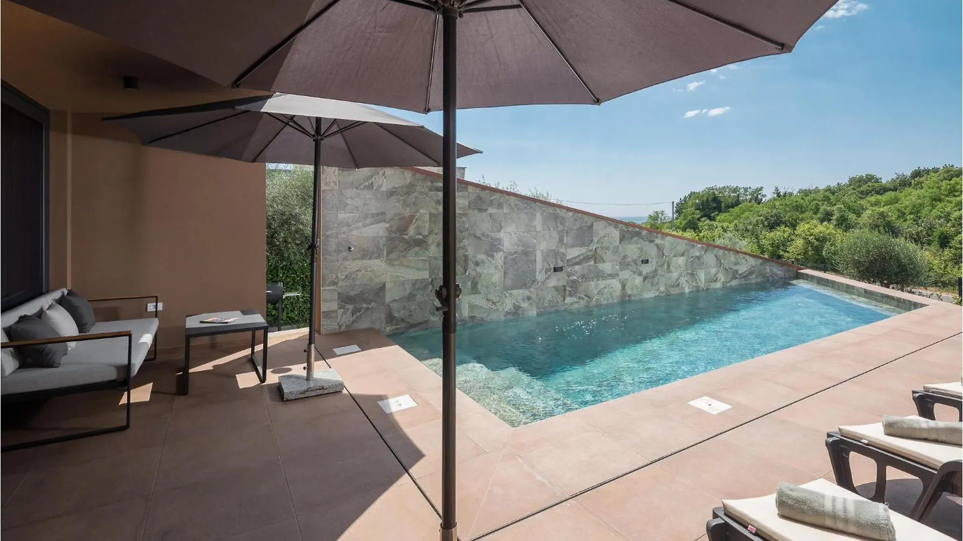 Awesome Home In Stancijeta With Kitchen Filipac